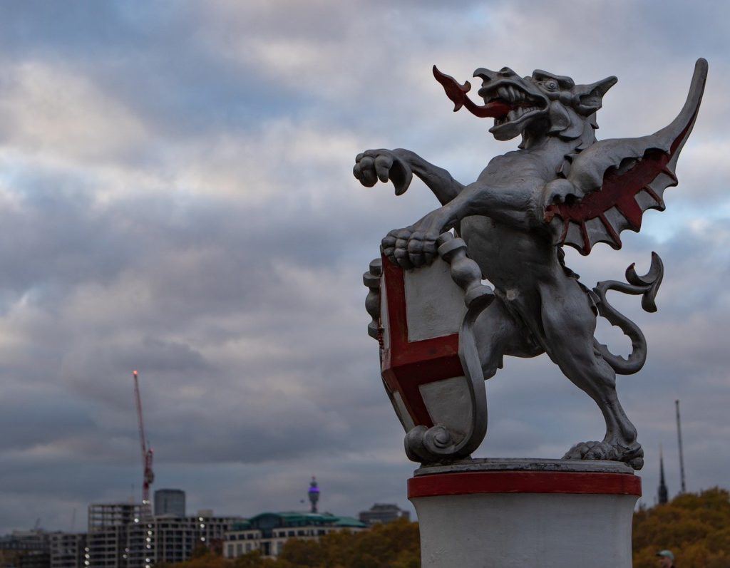 dragon statue, london, st george